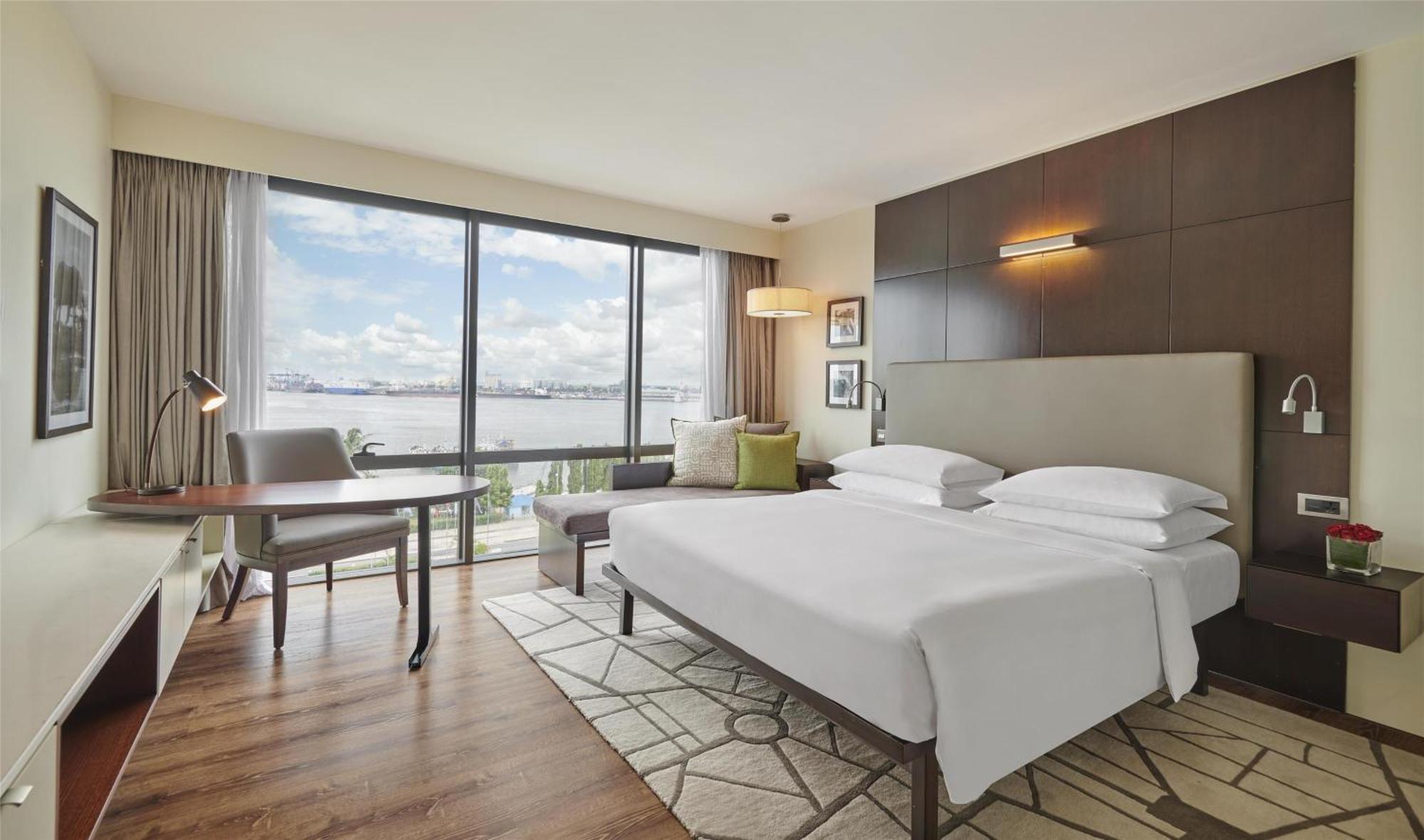 King Room Sea View Club Access,1698130461:JPEG