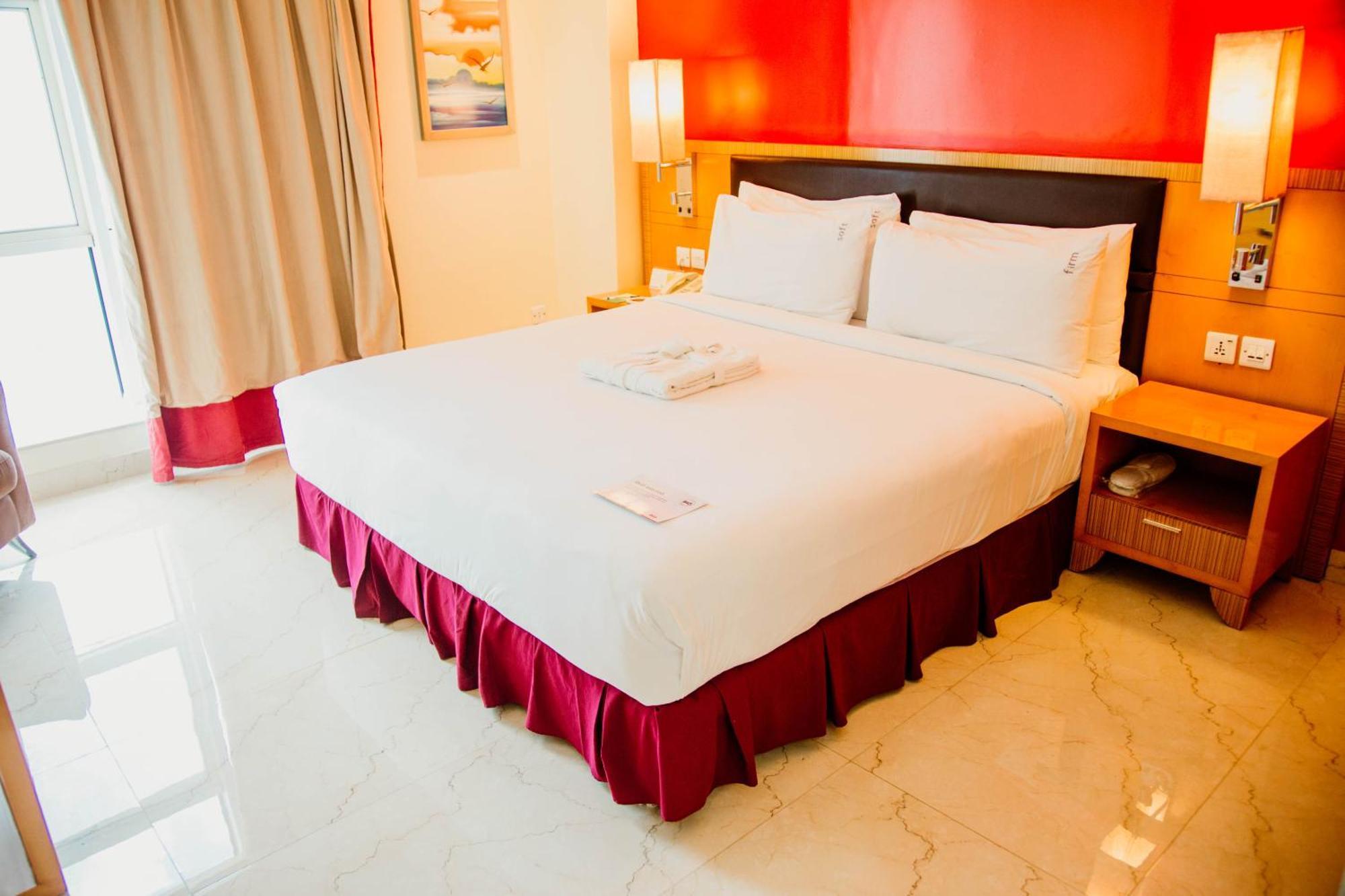 Premium Double Room Lounge Access or Smoking,1019970100:JPEG
